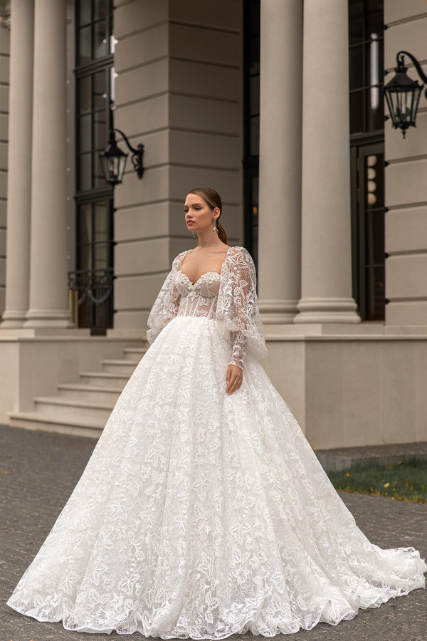 Lace Sweetheart Wedding Gown with Long Sleeves and Lacing Back for Royal Ball