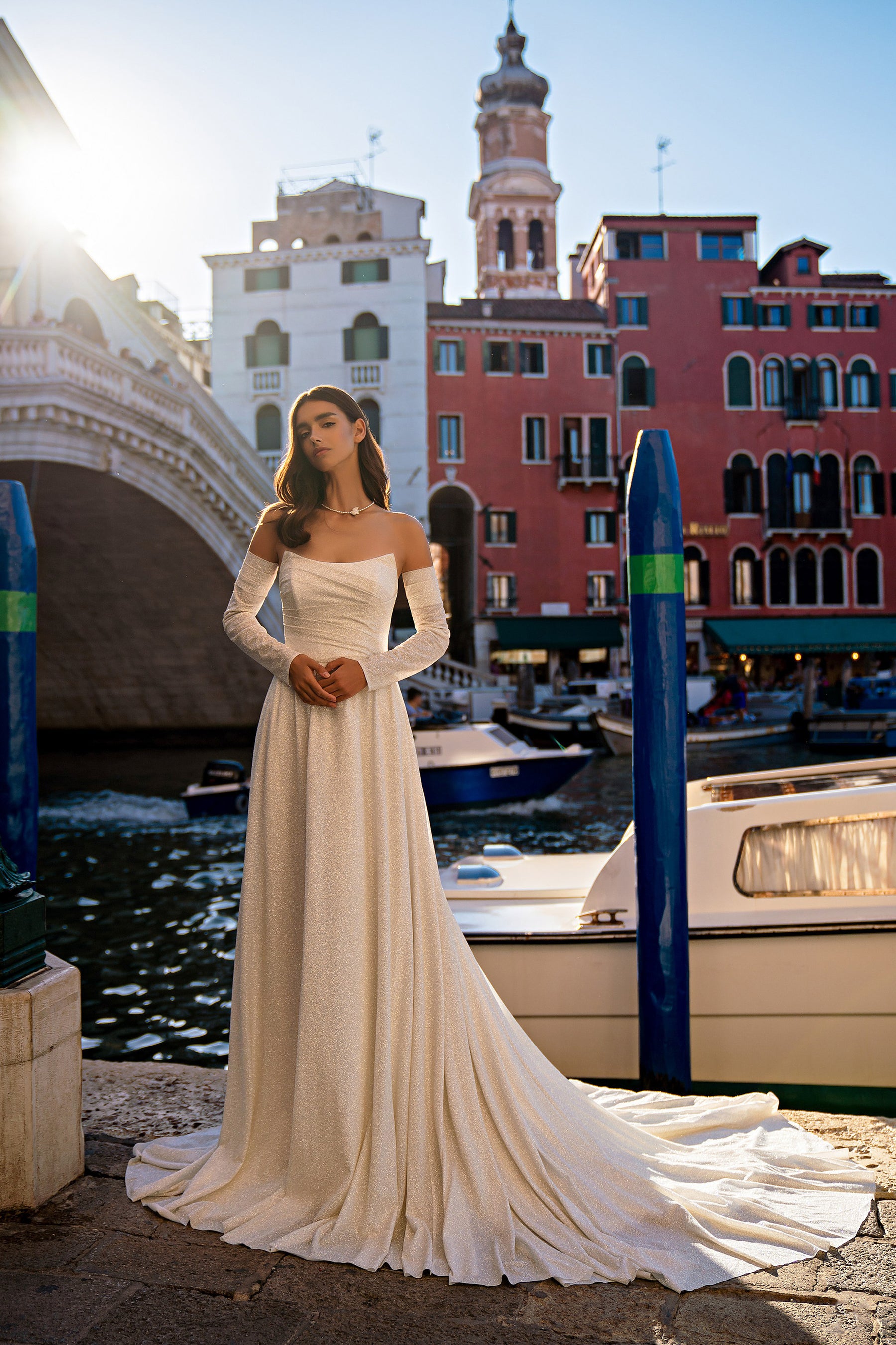 Sparkly A-Line Wedding Dress with Straight Neckline and Detachable Sleeves