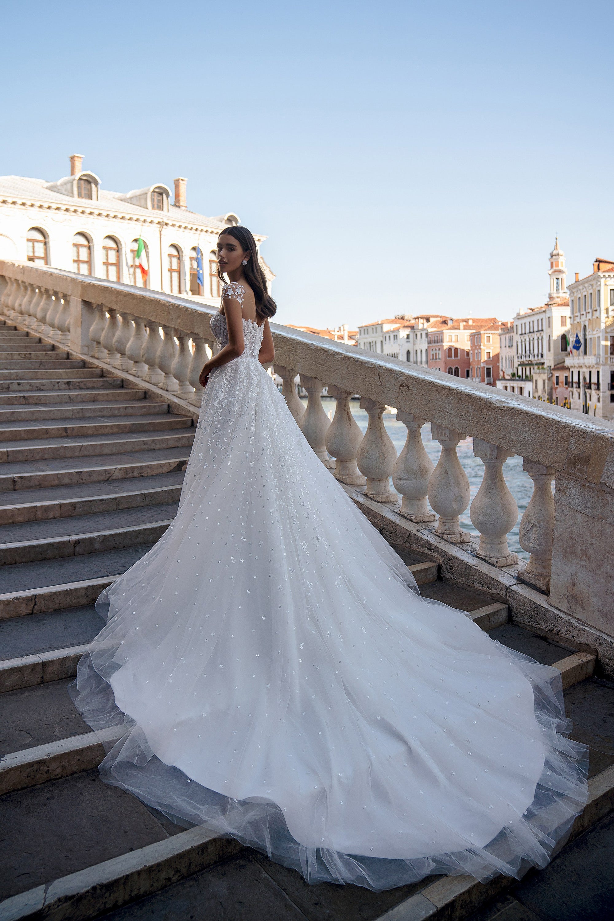 Illusion Cap Sleeve A-Line Wedding Dress with Floral Lace