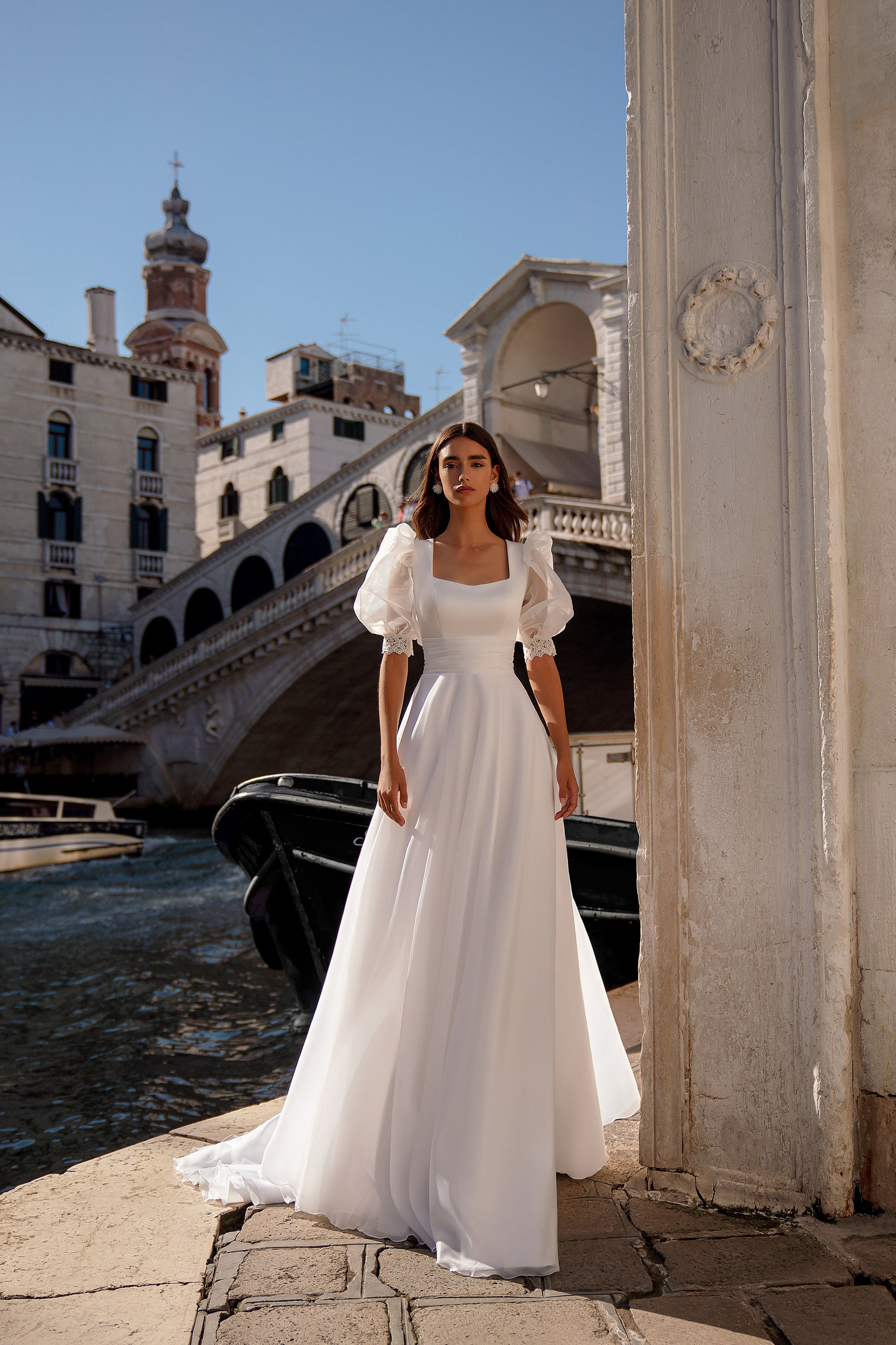 A-Line Wedding Dress with Square Neckline and Puff Sleeves