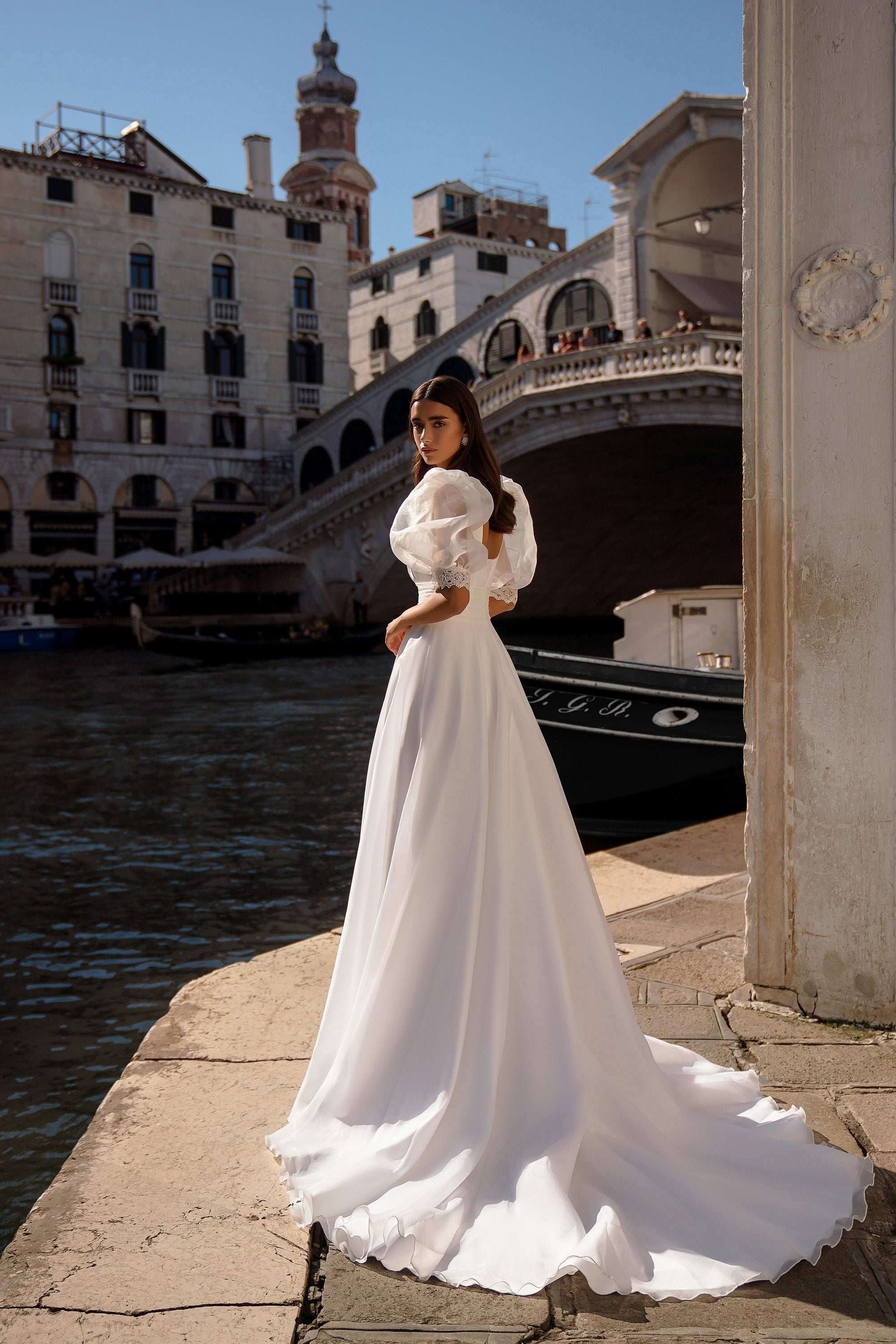 A-Line Wedding Dress with Square Neckline and Puff Sleeves