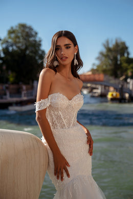 Mermaid Wedding Dress with Off-the-Shoulder Lace Bodice