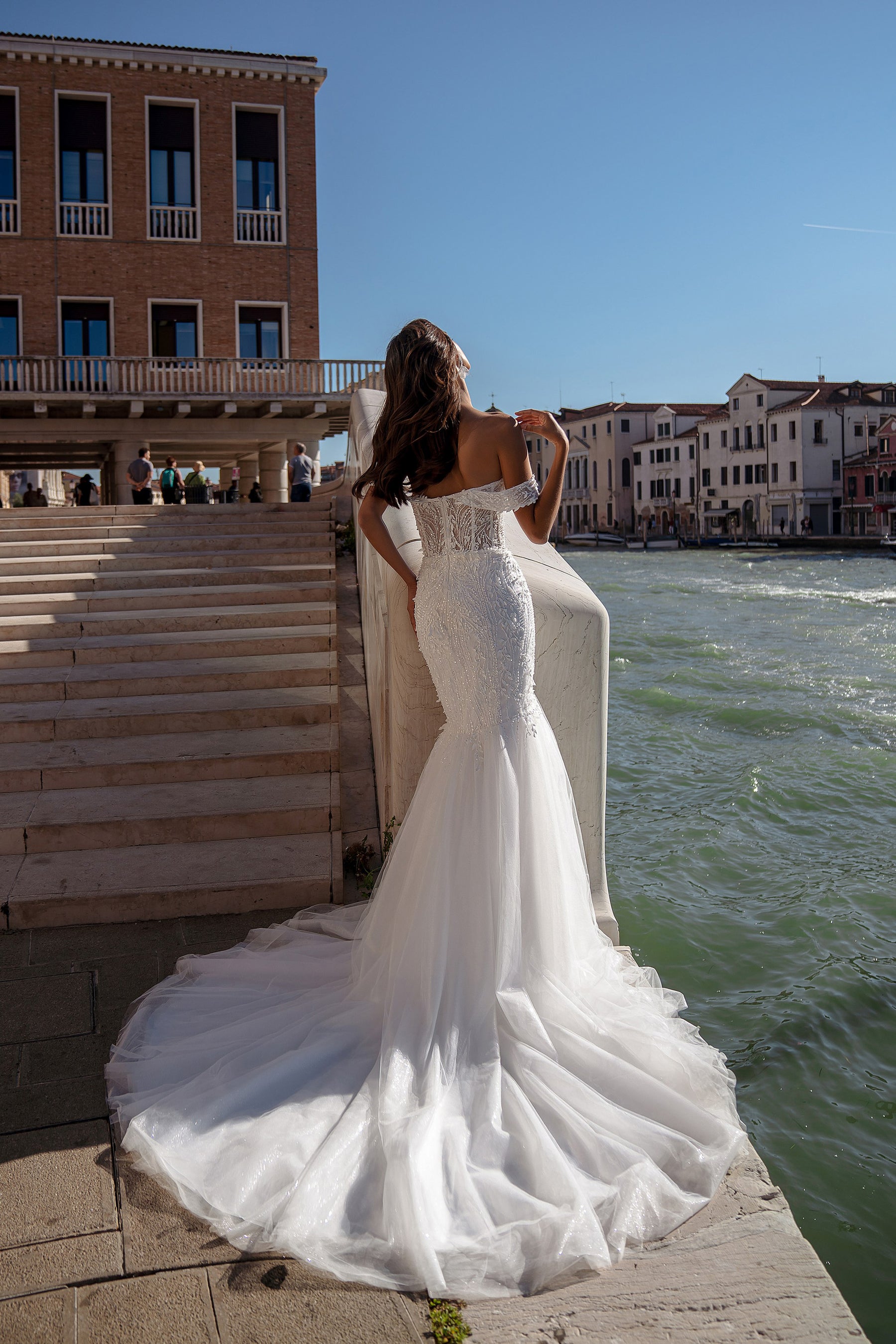 Mermaid Wedding Dress with Off-the-Shoulder Lace Bodice