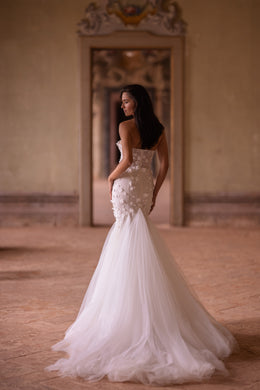 Elegant Mermaid Dress with Additional Sleeves, and Long Tulle Train