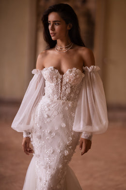 Elegant Mermaid Dress with Additional Sleeves, and Long Tulle Train