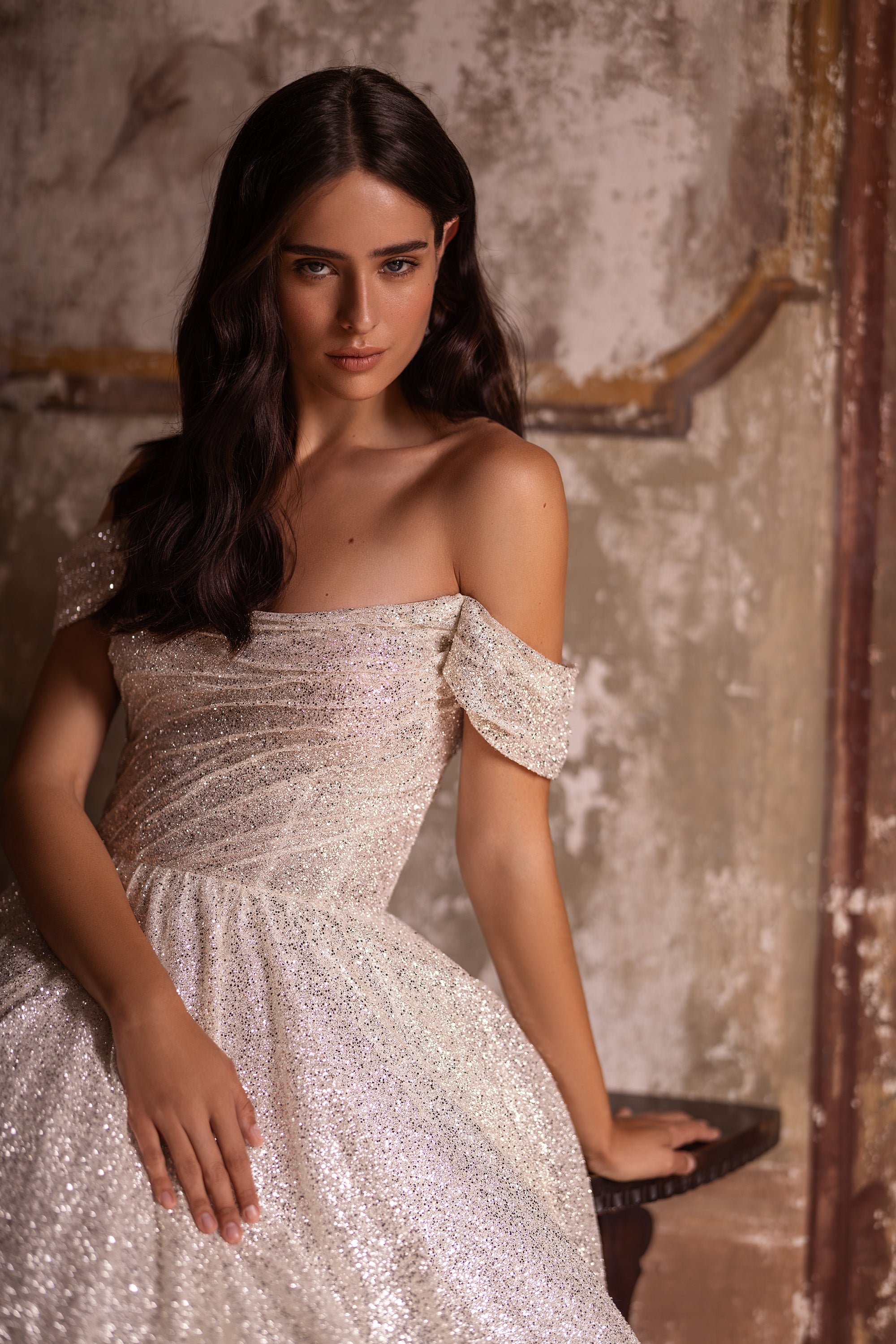 Gorgeous Off-the-Shoulder Ballgown with Glittering Open Shoulders - Perfect for Weddings!