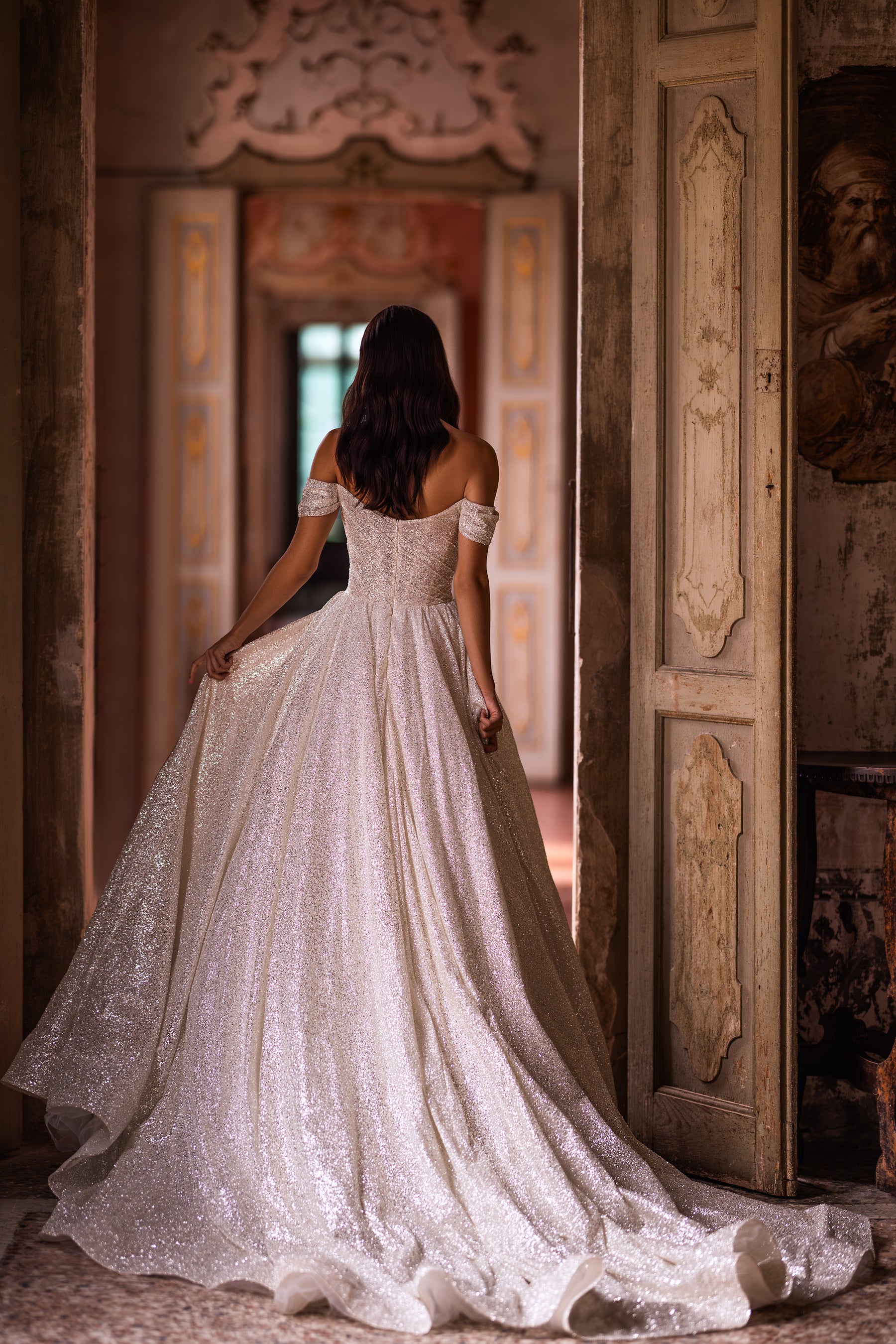 Gorgeous Off-the-Shoulder Ballgown with Glittering Open Shoulders - Perfect for Weddings!