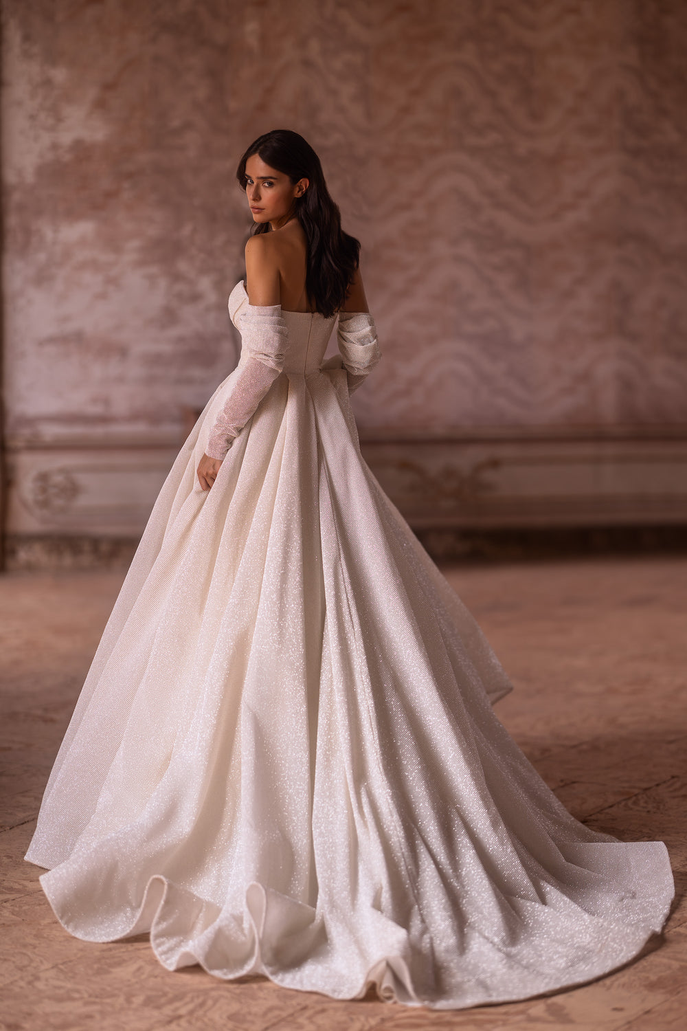 Gorgeous Ballgown Wedding Dress with Straight Neck, Sparkle Fabric, and Detachable Sleeves