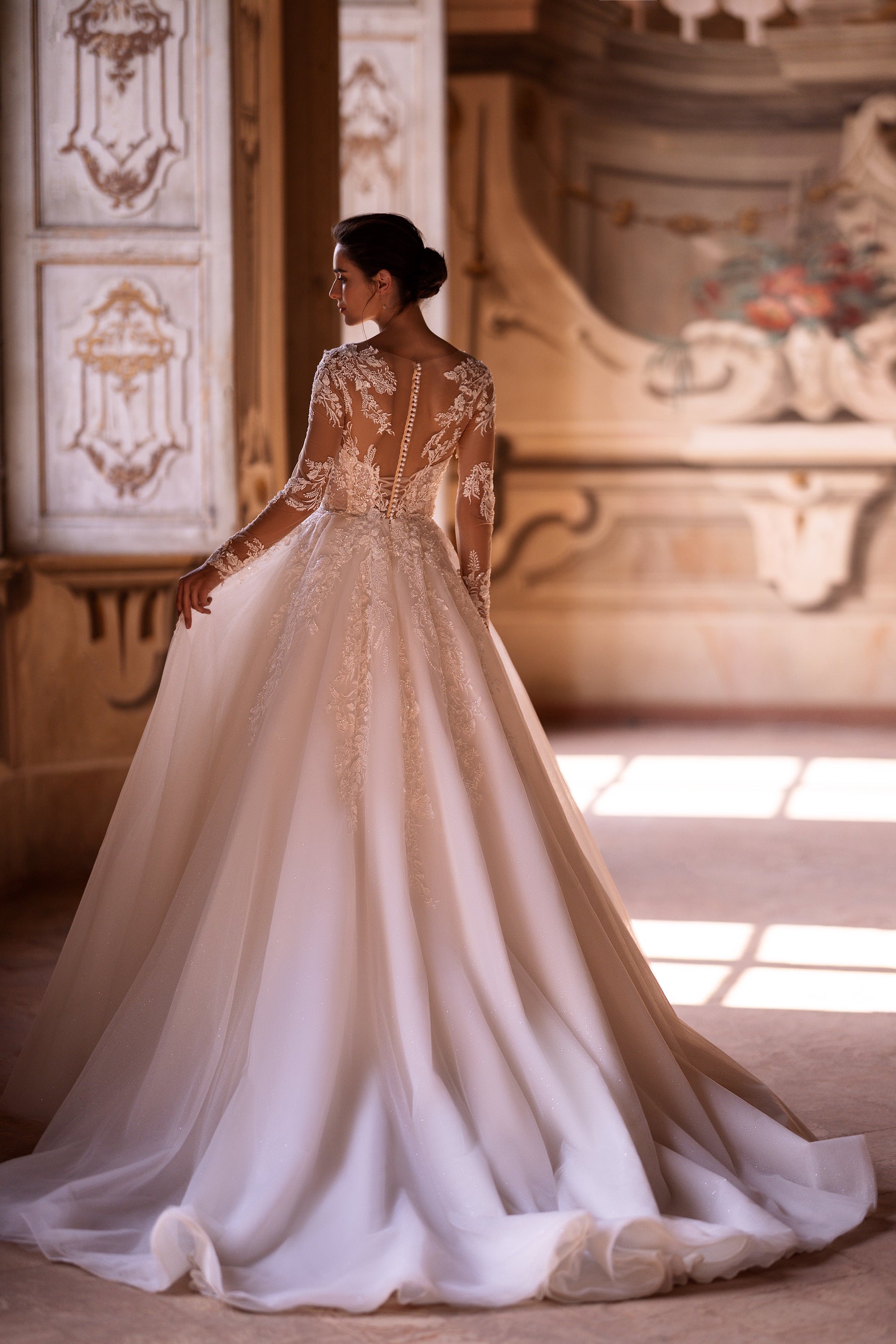 Elegant A-Line Tulle Dress with Lace Top and Deep V-Neck