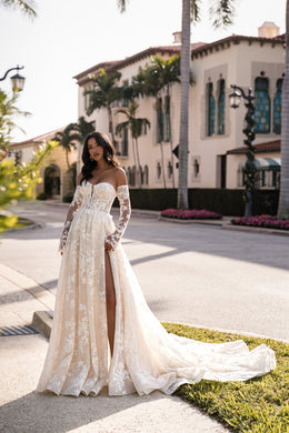 Floral Lace A-Line Wedding Dress with Detachable Sleeves