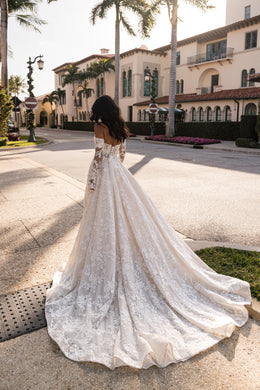 Floral Lace A-Line Wedding Dress with Detachable Sleeves