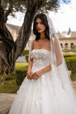 2.6x3m Long Luxurious Veil Bundle with Guipure, Beads, Palette & 3D Flowers - Stitched Loops