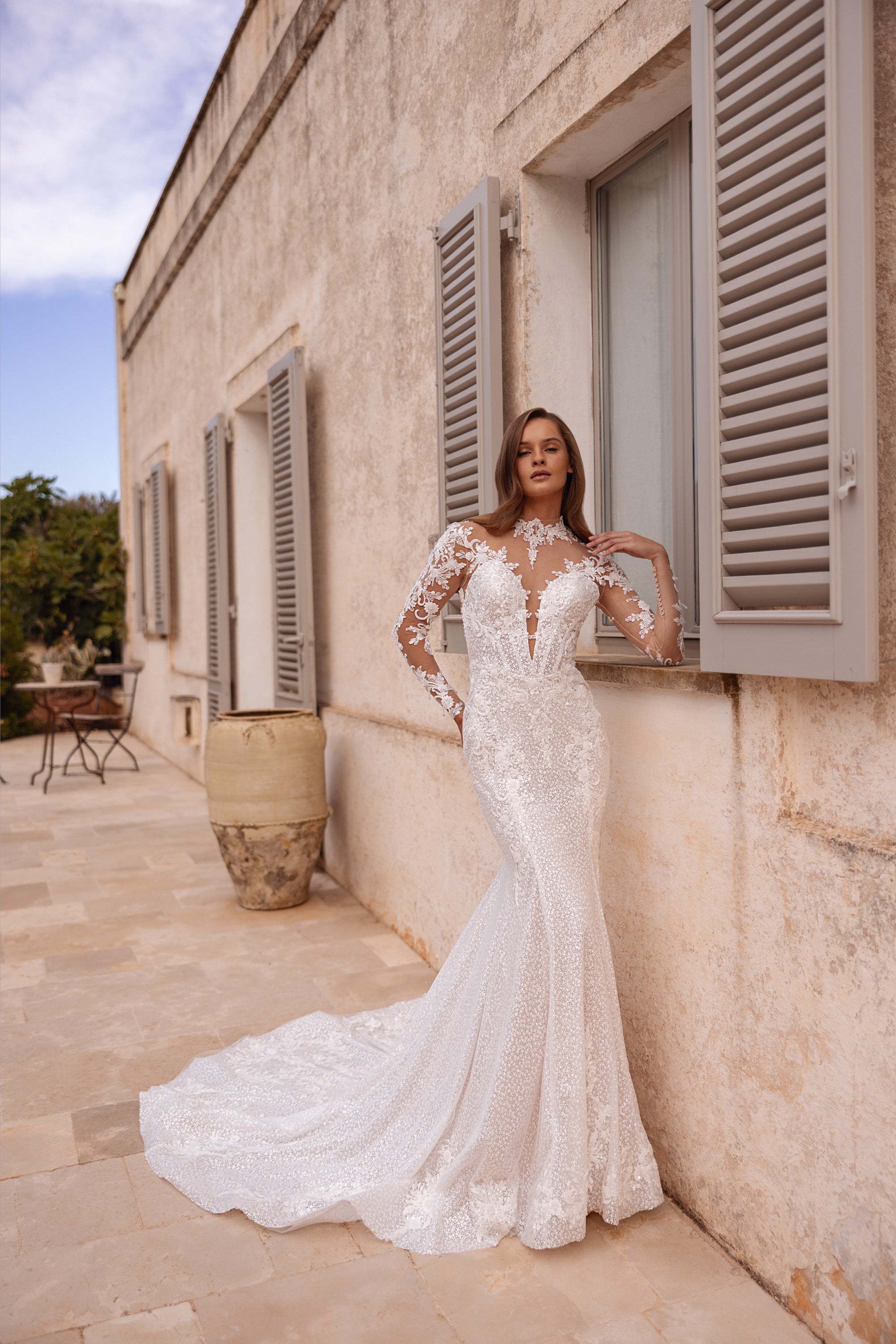 2-in-1 Sparkly Mermaid Wedding Dress with Lace Sleeves