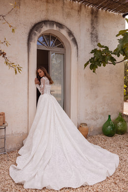 2-in-1 Sweetheart Lace Ball Gown Wedding Dress with Detachable Bolero