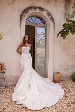 2-in-1 Sweetheart Lace Ball Gown Wedding Dress with Detachable Bolero