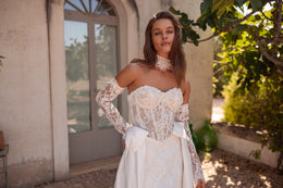 2-in-1 Sweetheart Lace Sheath Wedding Dress with Detachable Overskirt