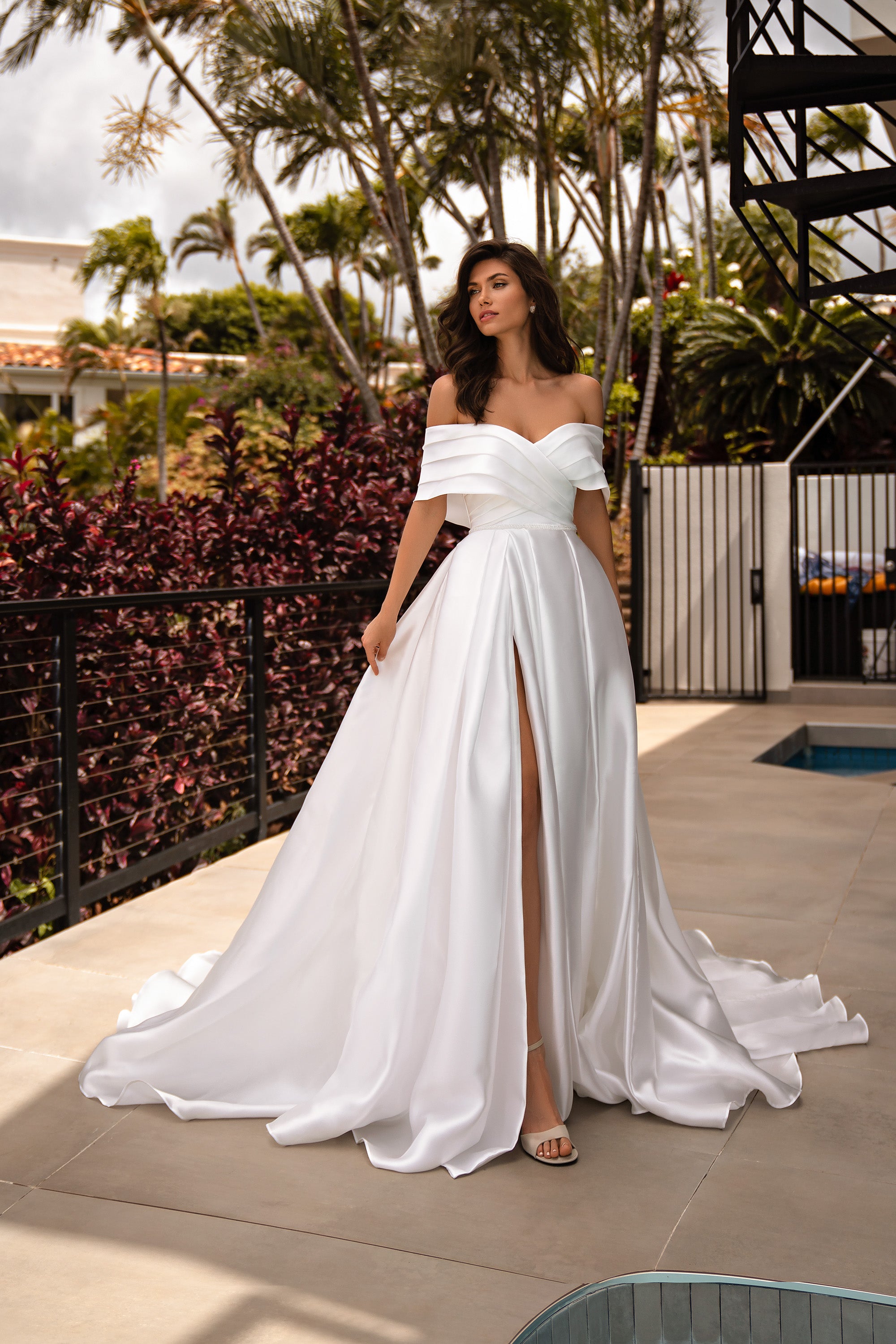 Satin A-Line Wedding Dress with Slit and Detachable Puff Sleeves