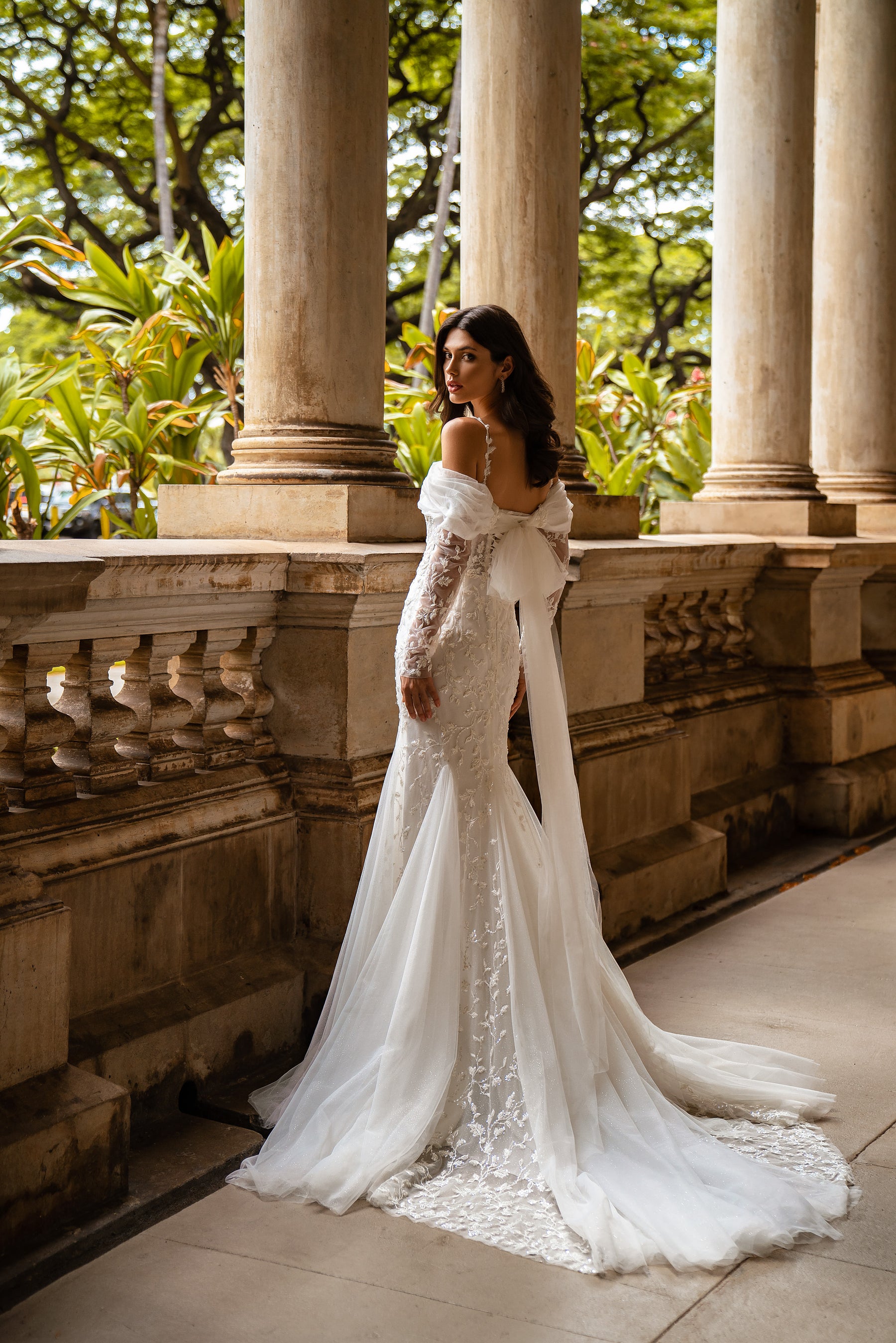 Mermaid Wedding Dress with Detachable Off-Shoulder Bolero