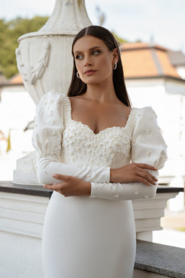 Sheath Wedding Dress with Pearl Puff Sleeves and Sweetheart Neckline