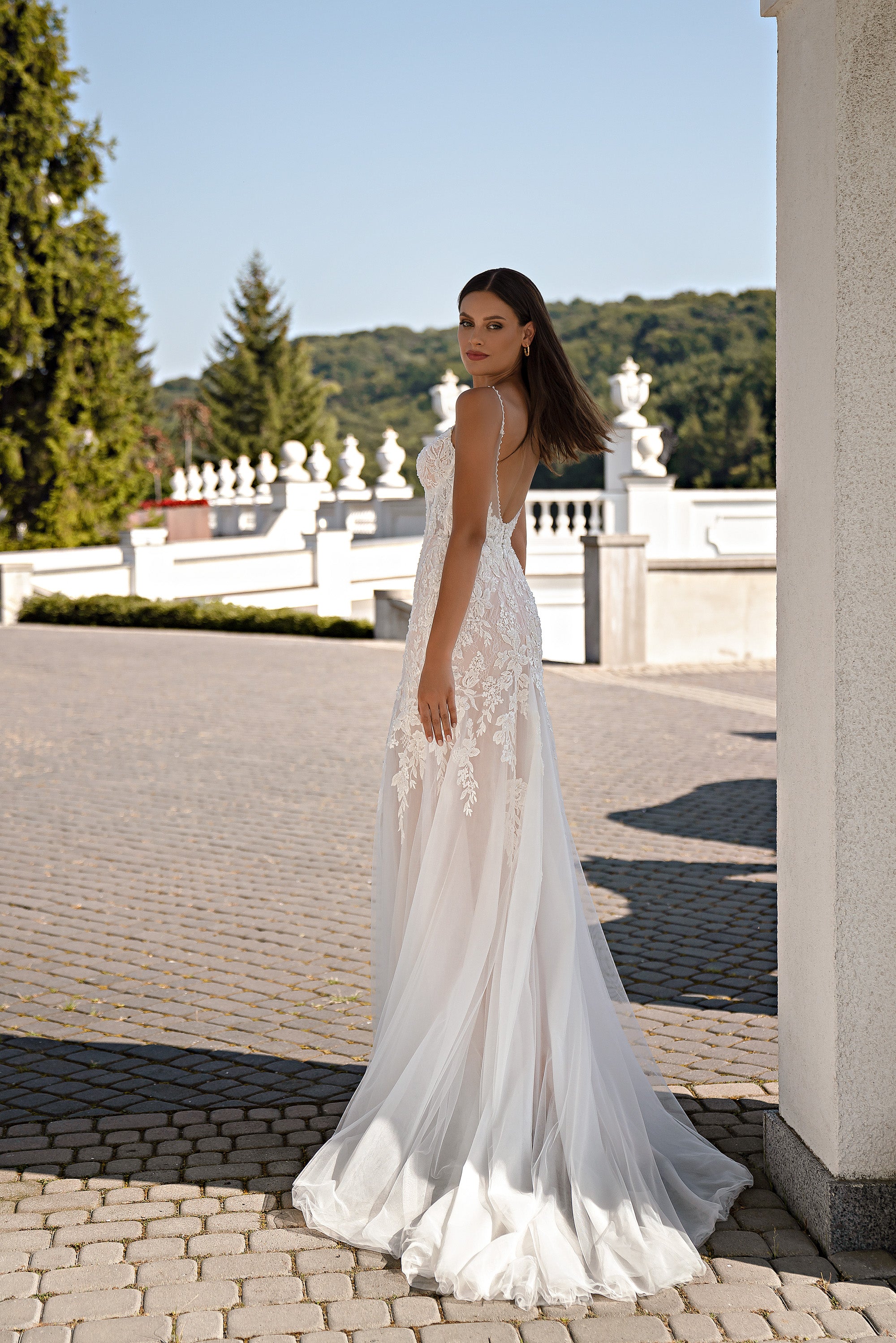 Lace Mermaid Wedding Dress with Spaghetti Straps