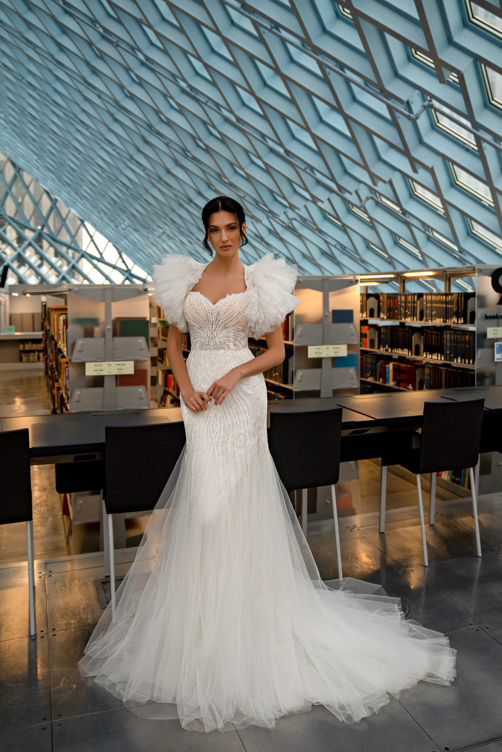 Mermaid Wedding Dress with Detachable Tulle Puff Sleeves