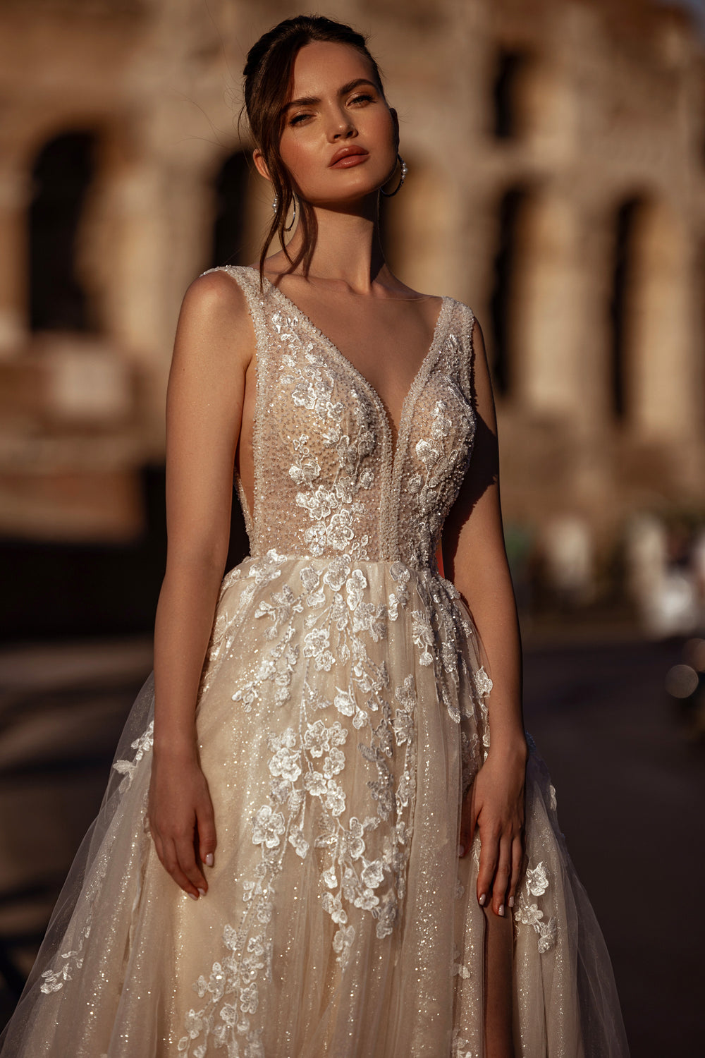 Exquisite A-Line Wedding Dress With Lace Appliqués And Beading, Plunging V-Neck, Sleeveless, Tulle Skirt