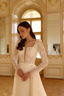 Luxury Lace 2-in-1 Wedding Dress with Detachable Overskirt and Long Sleeves