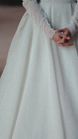 Gorgeous Ballgown Wedding Dress with Straight Neck, Sparkle Fabric, and Detachable Sleeves