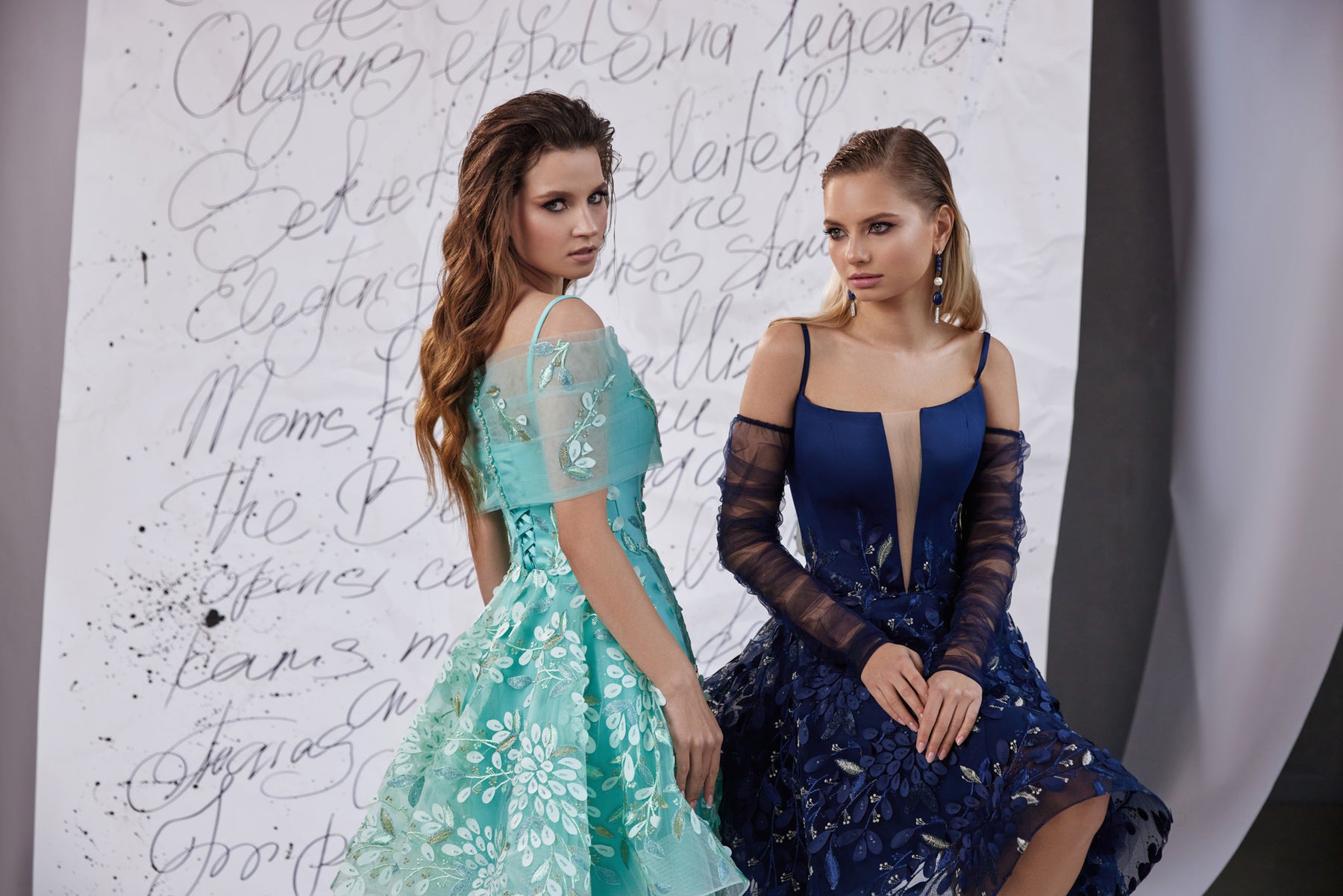 Women's 3D Lace Tulle Sleeves Mini Cocktail Dress for Special Occasions
