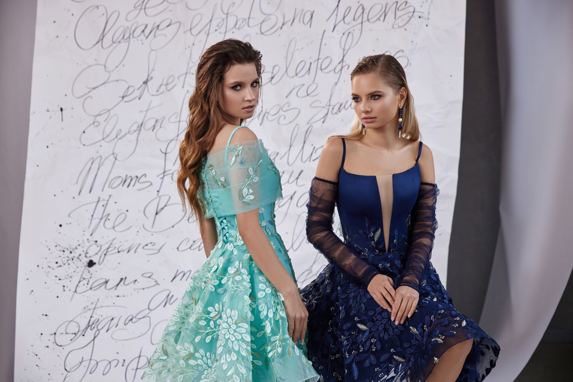 Women's 3D Lace Tulle Sleeves Mini Cocktail Dress for Special Occasions