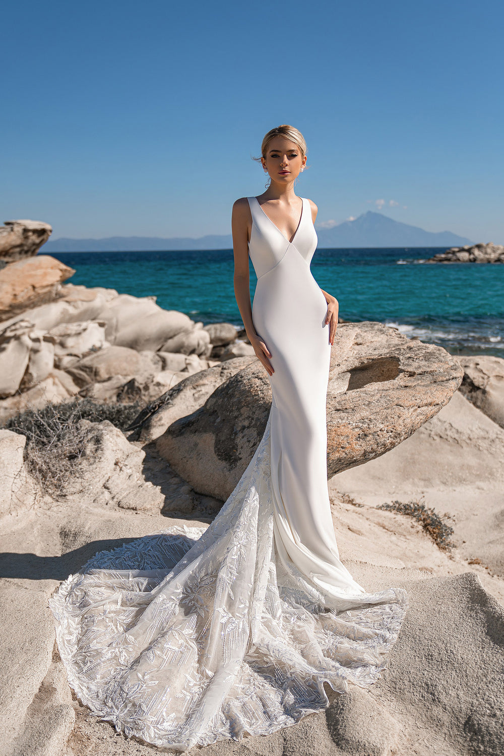 Mermaid Lace Wedding Dress with Open Back and Chapel Train for Beach Brides