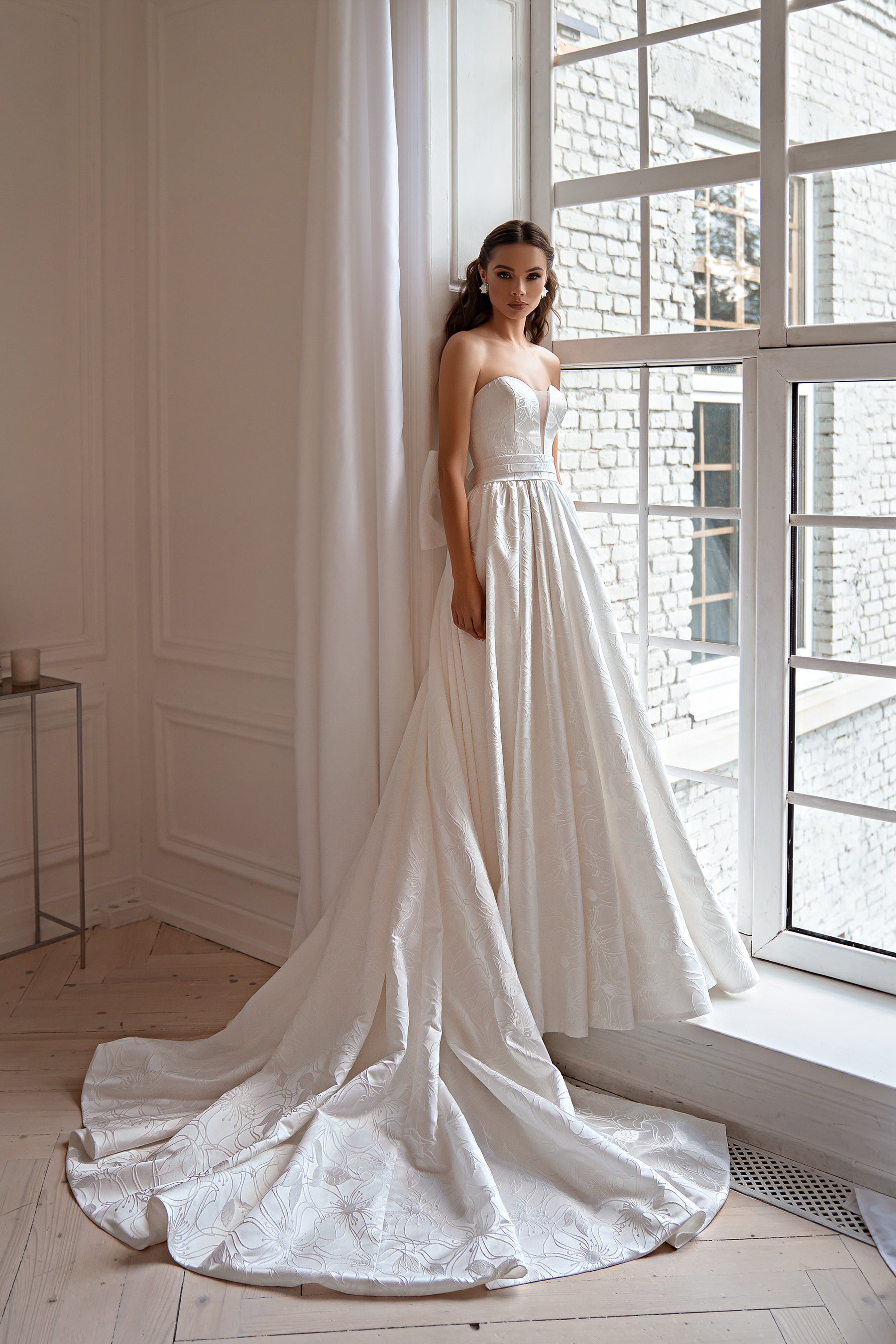 A-line Wedding Dress with Detachable Puff Sleeves