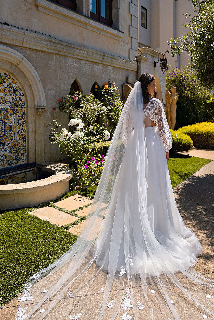 3x3m Designer Veil Bundle with Lace Embroidery and Sequins - Perfect for a Sophisticated Look