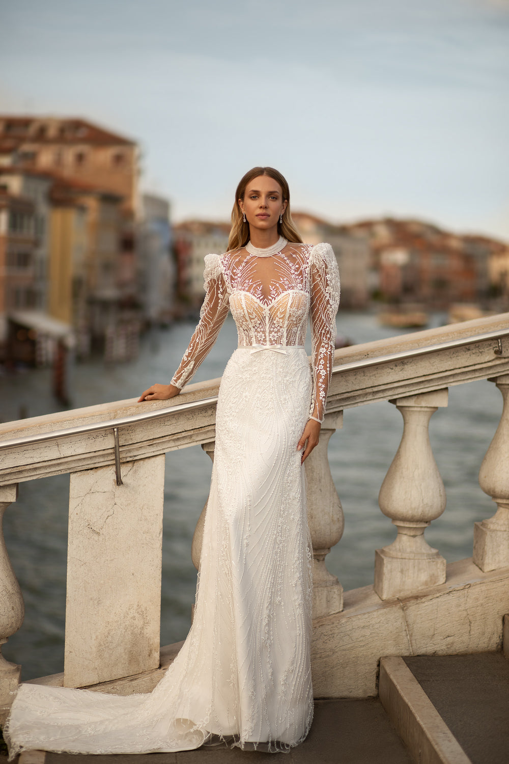 Luxurious 2-in-1 Detachable Skirt Lace Mermaid Wedding Gown with Long Wedcharm Luxurious 2-in-1 Detachable Skirt Lace Mermaid Wedding Gown with Long Wedcharm
