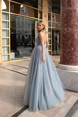 Party Dress with Open Back, Light Tulle Skirt - Perfect for Any Occasion!
