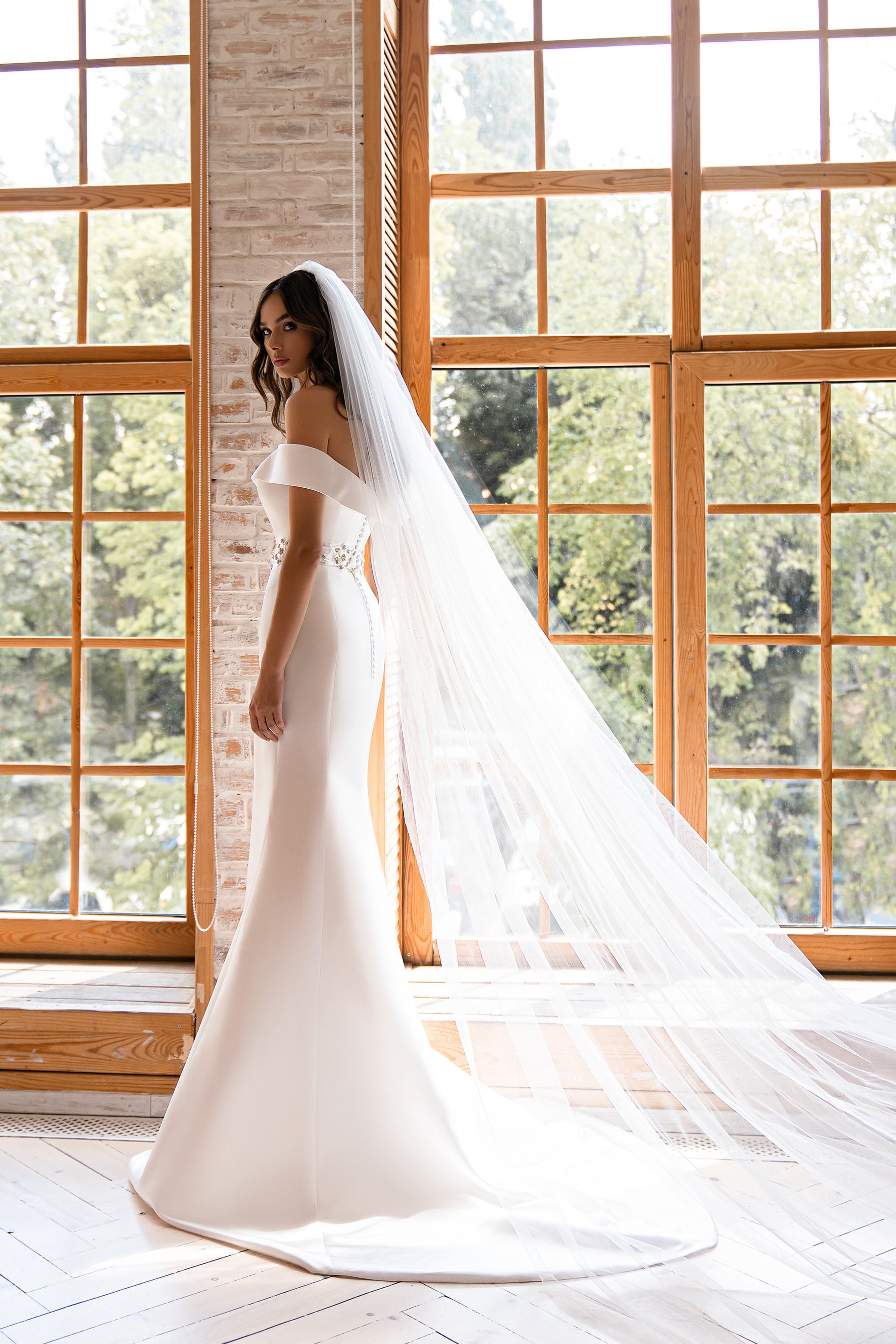 Romantic Tulle Veil 3.3x3.0m with Loops for Fastening