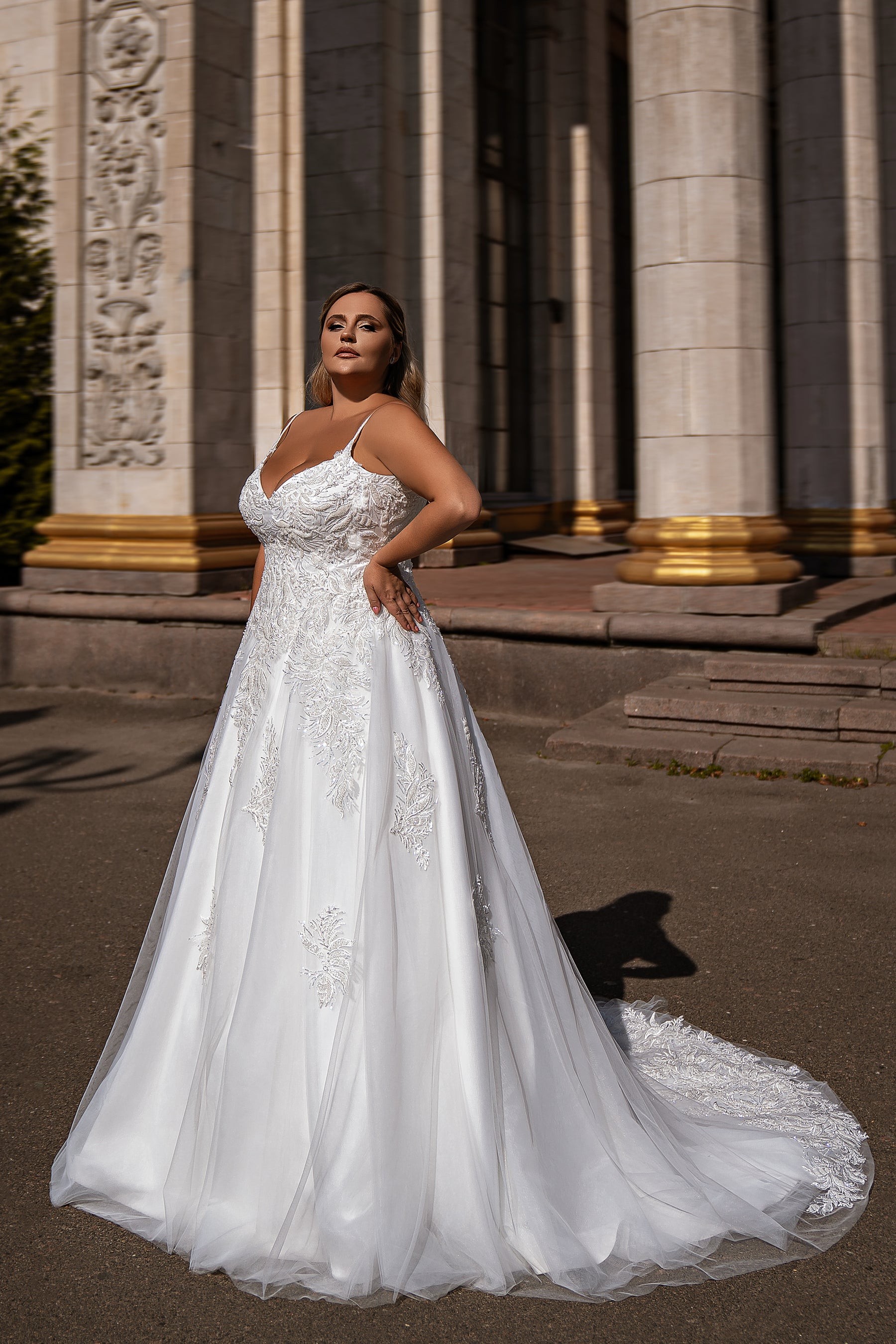 A-Line Wedding Dress with Sweetheart Neckline and Detachable Lace Sleeves