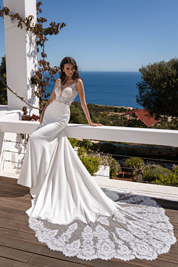 Mermaid Wedding Dress with Detachable Lace Sleeves
