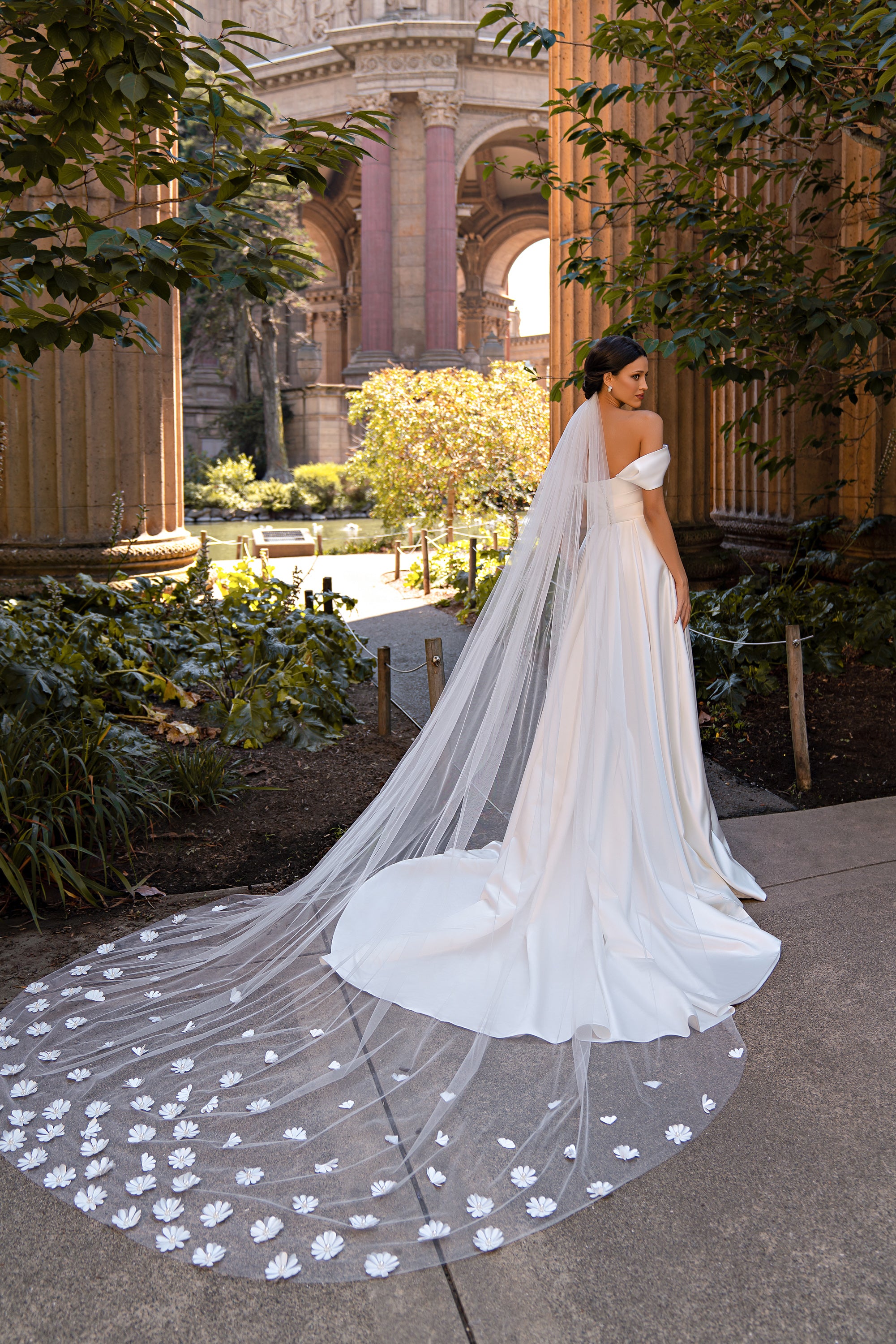 Women's Exquisite Royal Satin Wedding Dress with 3D Flower Embroidery and Pockets