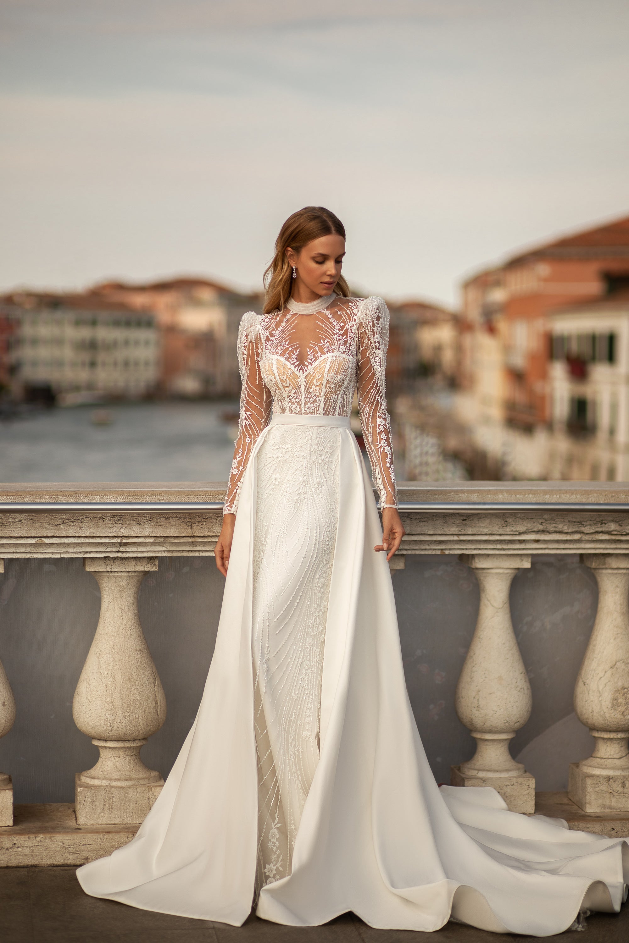 Luxurious 2-in-1 Detachable Skirt Lace Mermaid Wedding Gown with Long Sleeves and High Neck Flower Lace