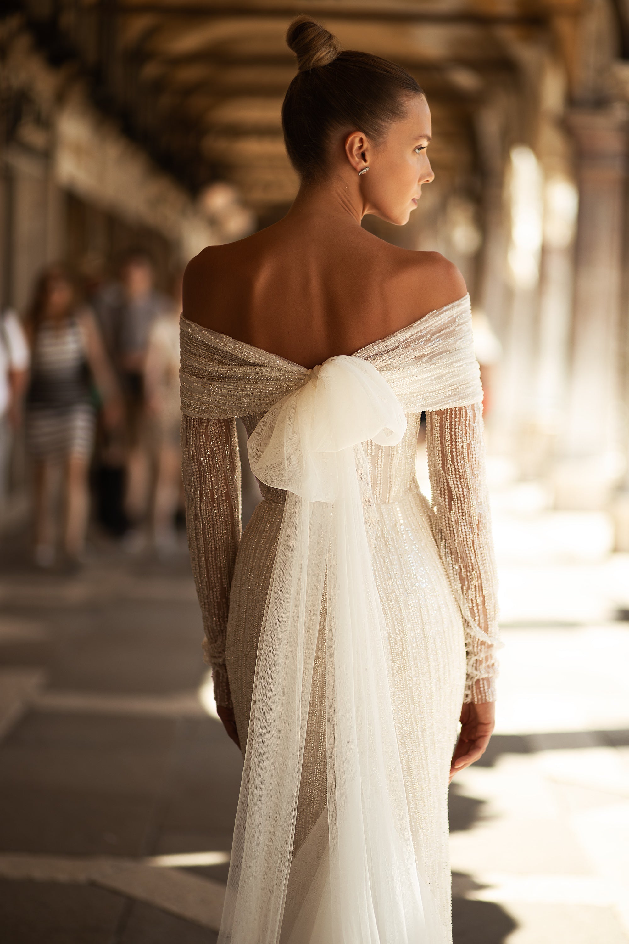 Elegant Sweetheart Wedding Gown with Detachable Tulle Train, and Long Sleeves