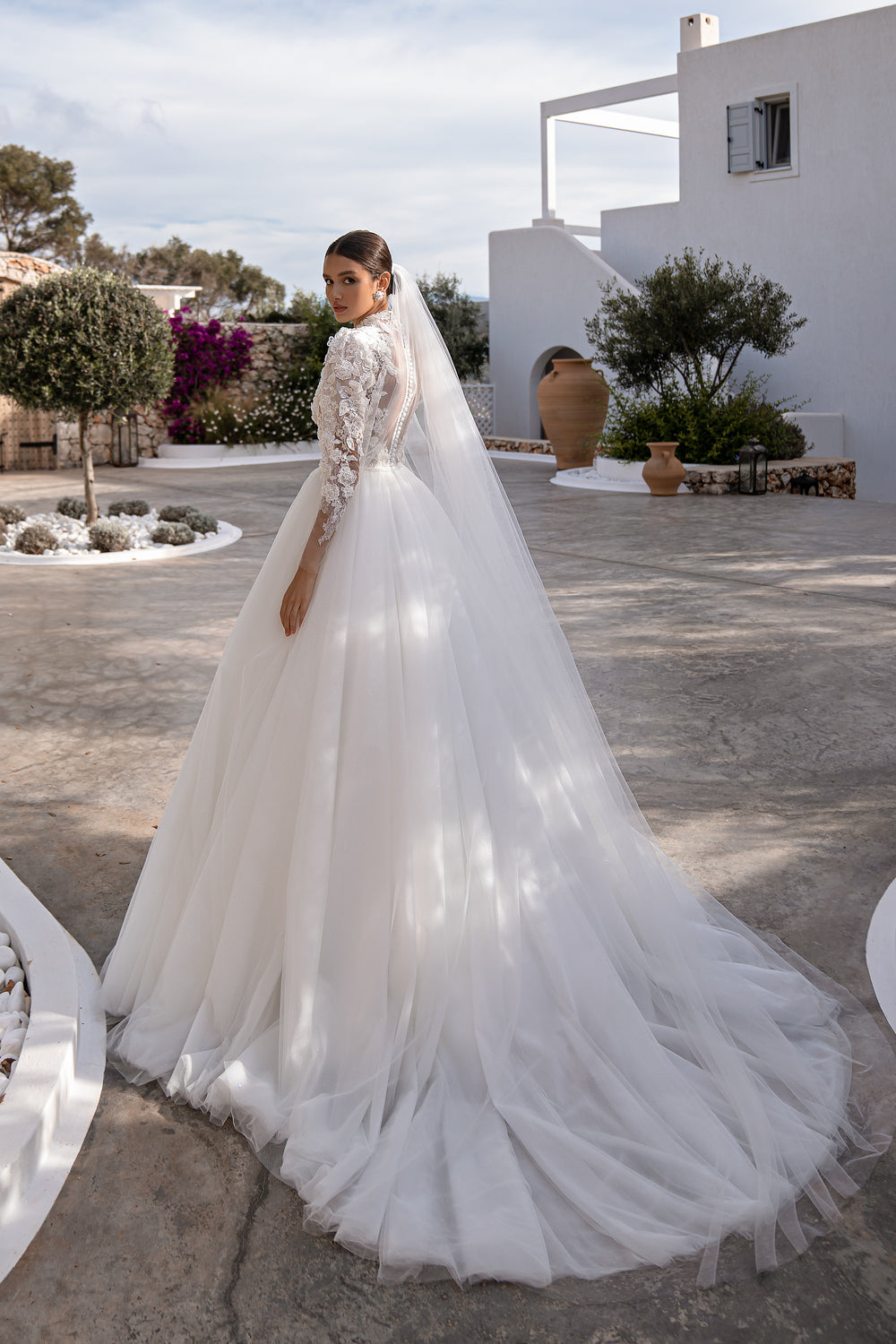 Princess Style Bridal Dress with Removable Tulle Skirt and Embroidered 3D Guipure and Decorated Sleeves - 2 Different Looks for Your Special Day