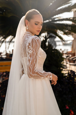 Shiny Veil with Loop Top for Weddings