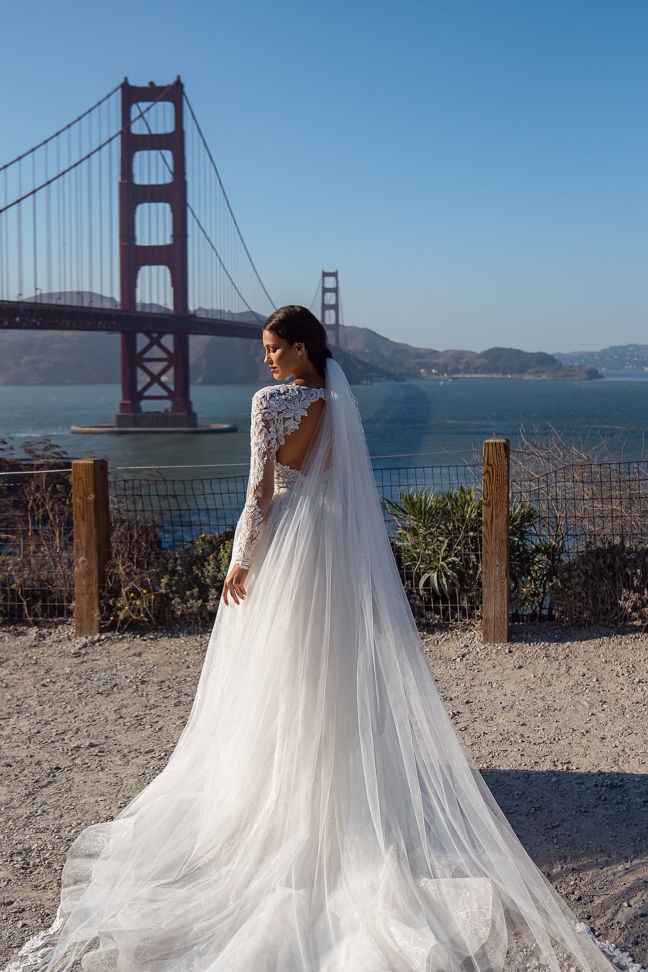 Delicate Designer Veil "Bundle" 2.6x3m with Lace, Beads, Sequins, Pearls & Crystals - Easy Hair Attachment