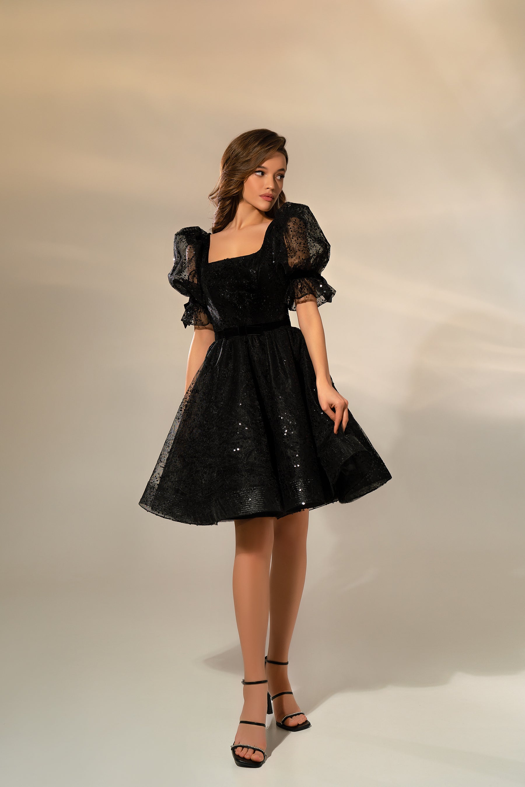 Women's Guipure Floral Patterned Cocktail Dress with Puffed Sleeves and Sequins