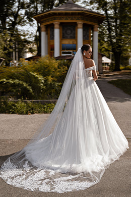 Sparkly Ball Gown Wedding Dress with Detachable Off-Shoulder Sleeves