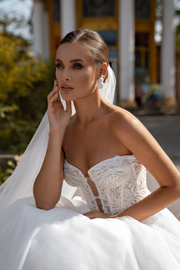 Sparkly Ball Gown Wedding Dress with Detachable Off-Shoulder Sleeves