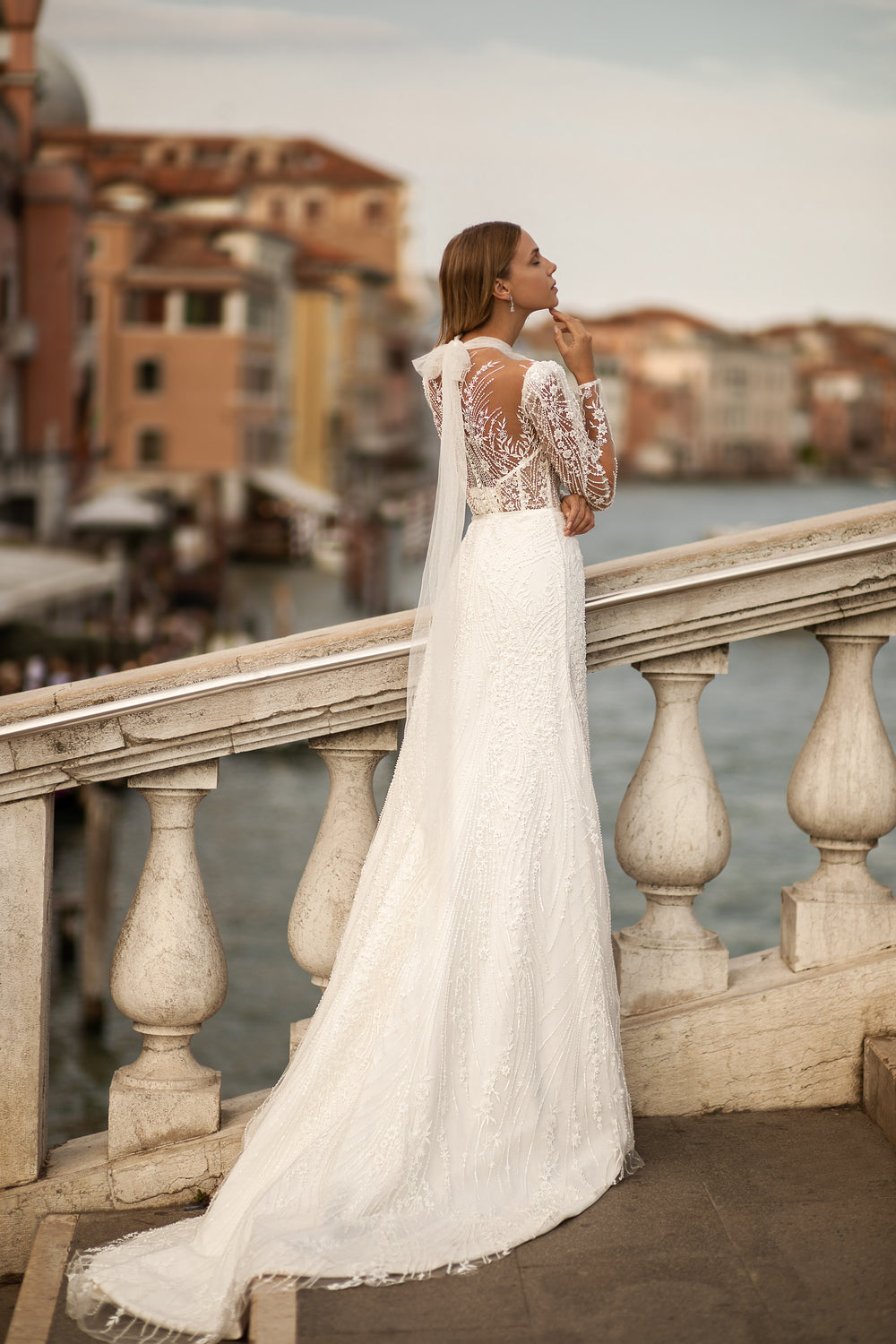 Luxurious 2-in-1 Detachable Skirt Lace Mermaid Wedding Gown with Long Sleeves and High Neck Flower Lace