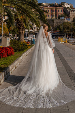 Women's 3m x 1.5m Shiny Tulle Veil with Hand-Embroidered Beads, Pearls and Sequins