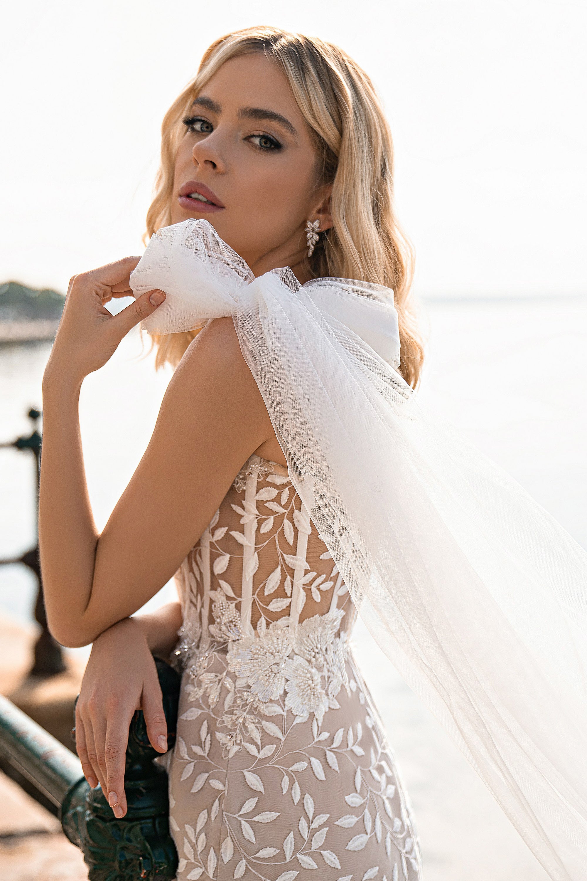 Mermaid Wedding Dress with Detachable Tulle Cape